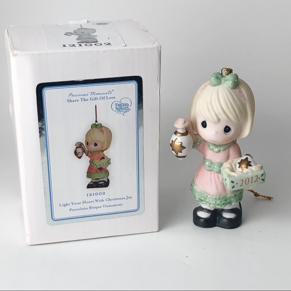 2012 Precious Moments figurine